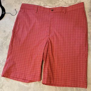 Greg Norman Red patterned Golf Shorts Size 36
